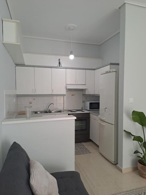 Δίπλα Στο Πάρκο Apartment Kalamata Ngoại thất bức ảnh